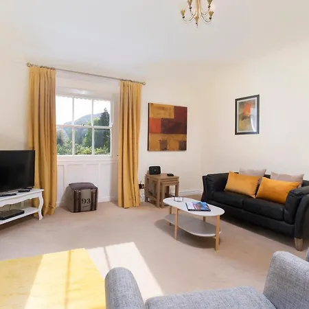 5 Lowfield, Apartment